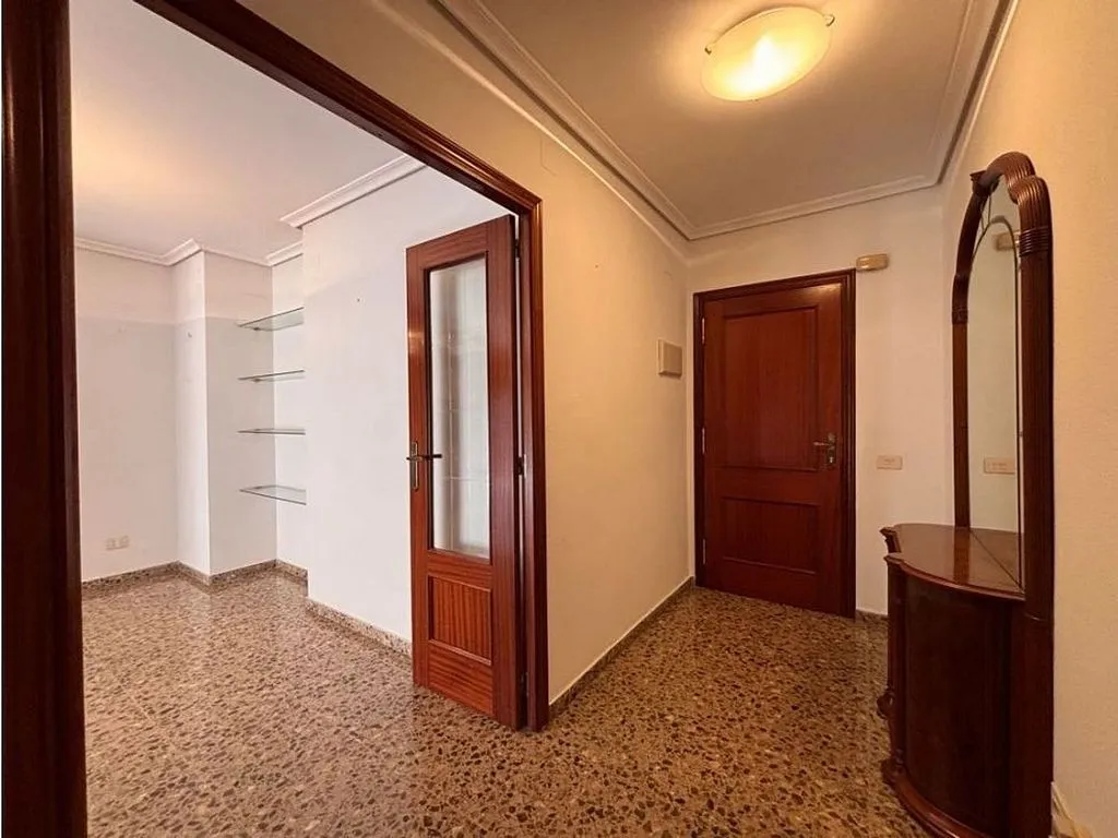 hallway_entrance