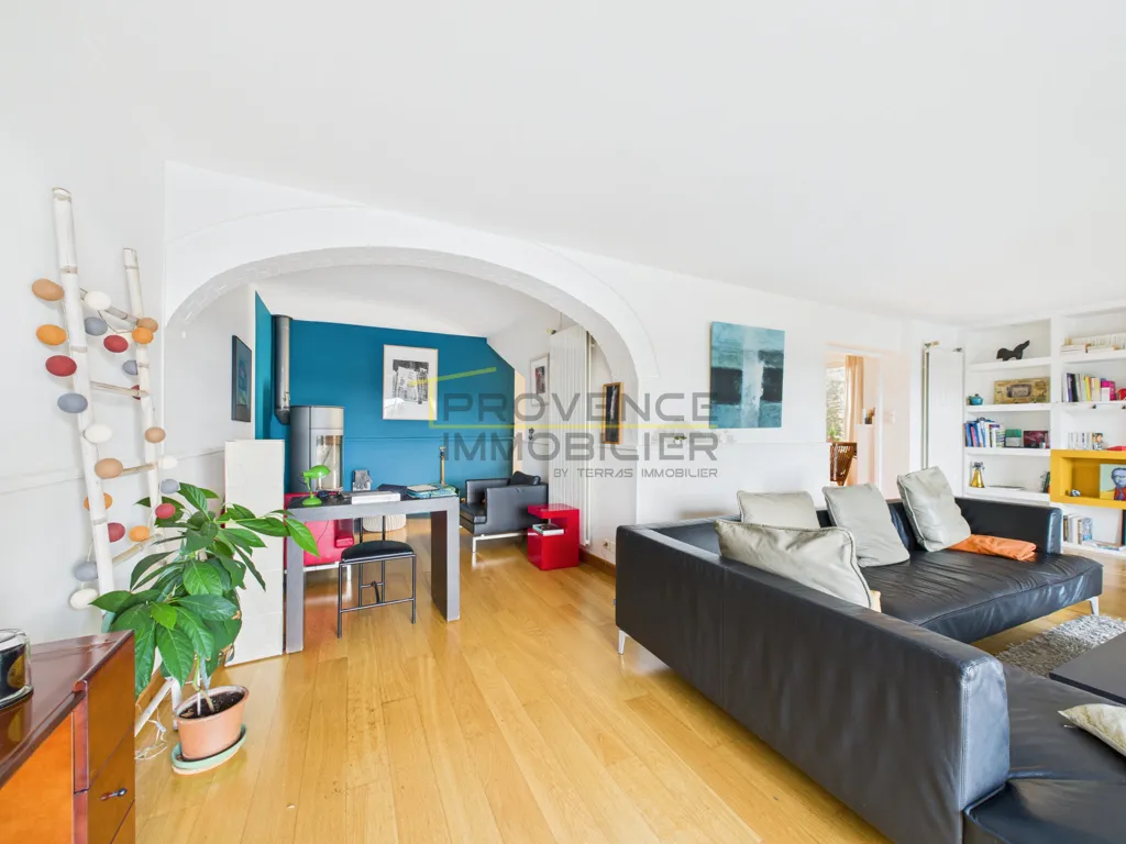 Elutuba - Luxury House with Pool in Puygiron