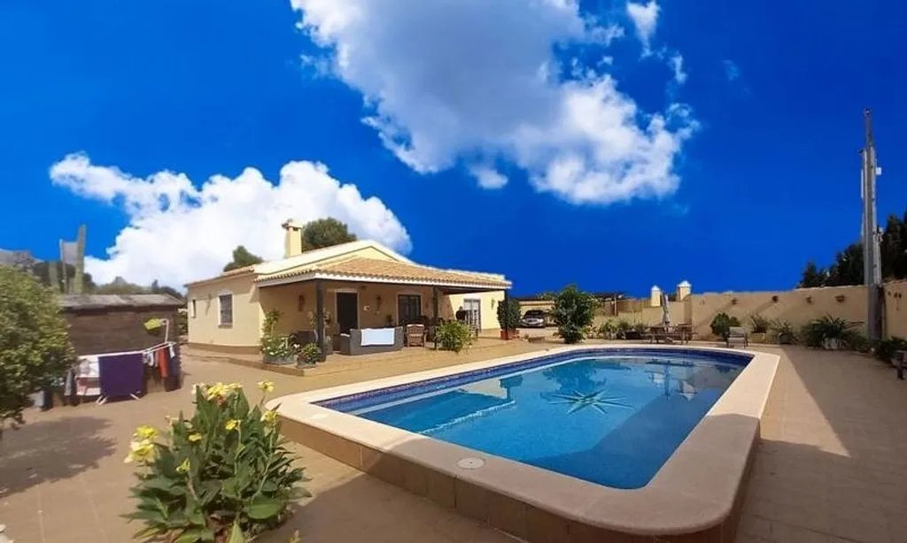 pool_area