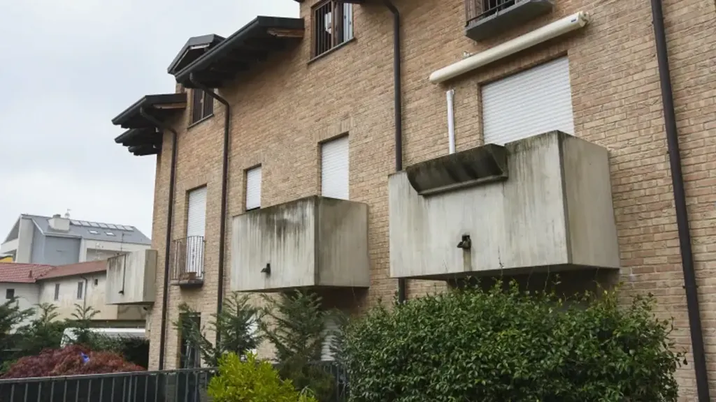 Esterno - Appartamento arredato con terrazzo a Binzago, Cesano Maderno