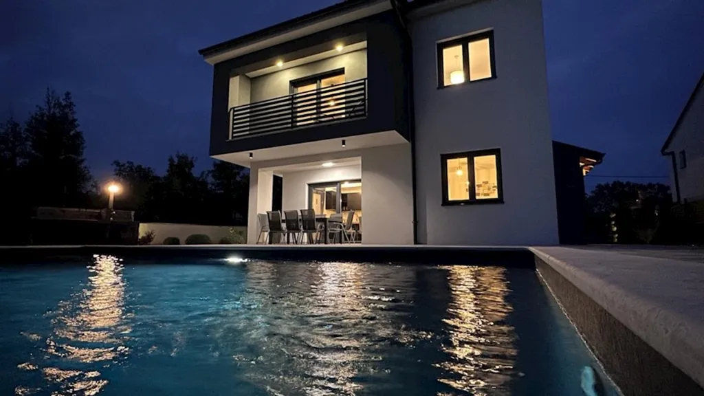 Piscina - Contemporary House with Pool in Dobrinj