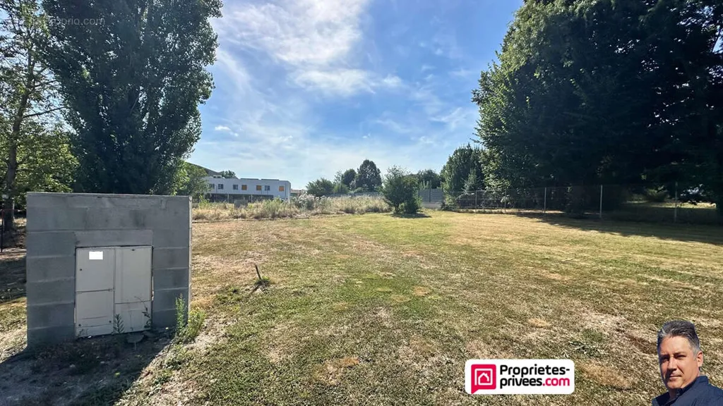 Aed - Viabilised Plot in Saint-Bonnet-de-Mure