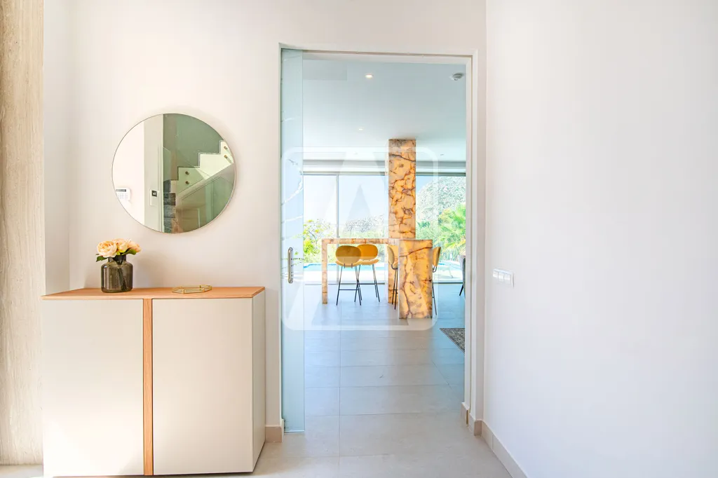 Esik - Luxury Villa with Sea View in Calpe