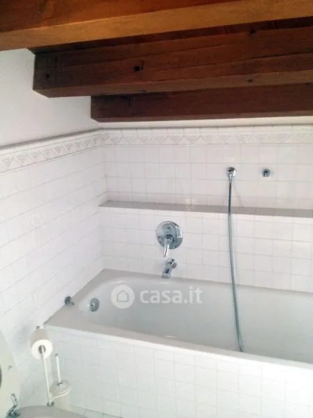 Salles de bain - Duplex Apartment with Hill View in Conegliano