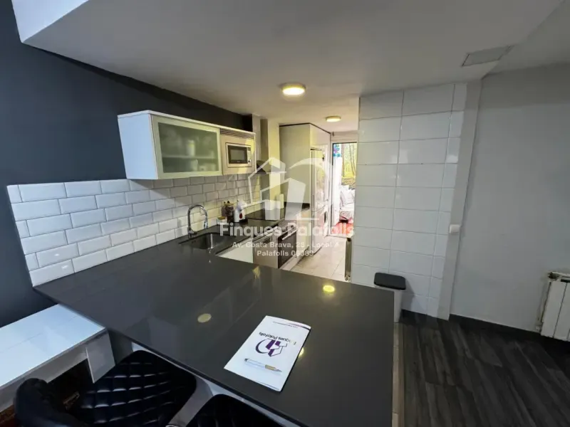 Cuisine - Modernised Apartment with Balcony in Blanes