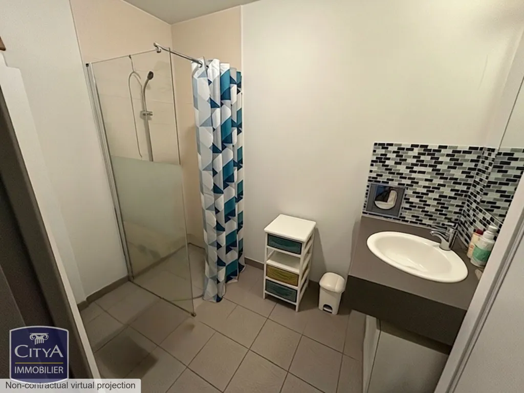 Salles de bain - Appartement 2 Pièces en Résidence Seniors à Langueux