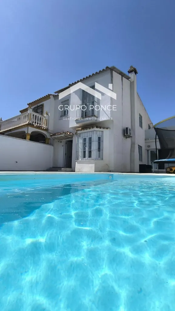 Bassein - Semi-Detached House with Pool in Este-Delicias