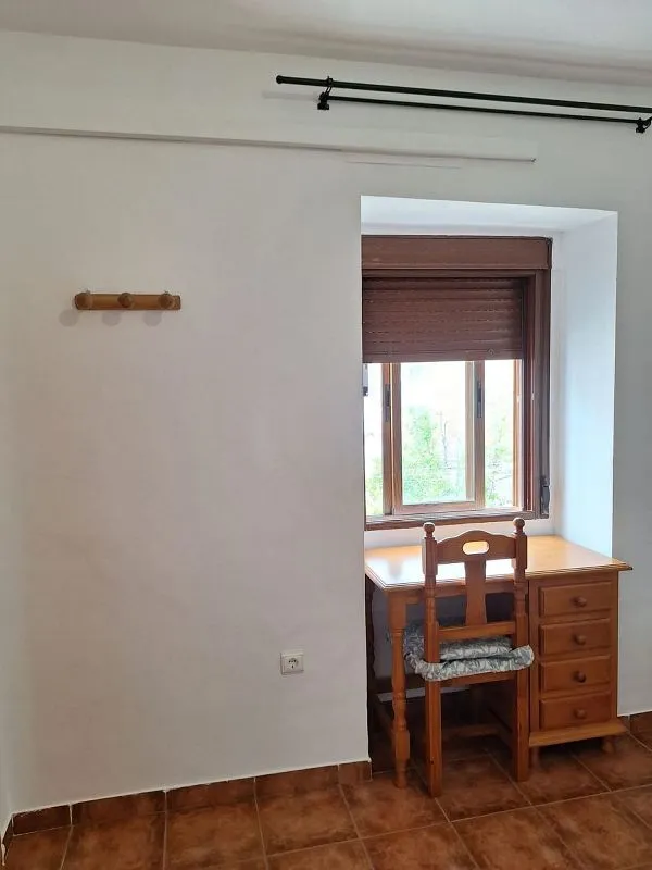 Bureau - Furnished Flat with Air Conditioning in Úbeda