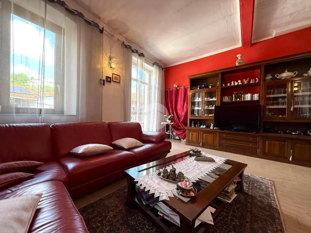 Séjour - Semi-detached House with Balcony in Albiano d'Ivrea