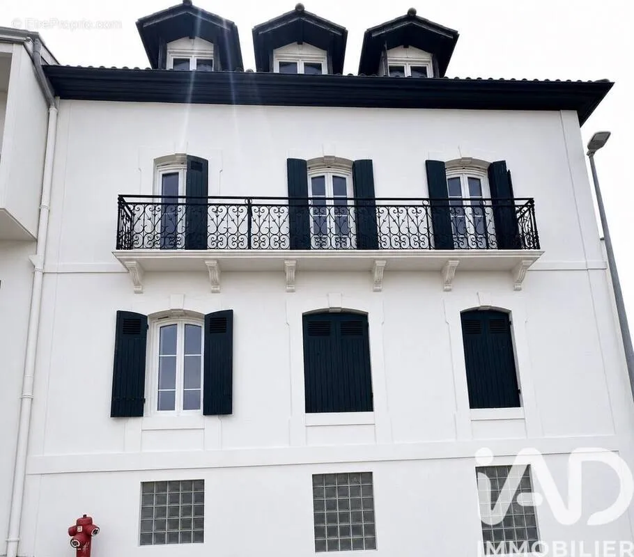 3-toaline korter asukohas Hendaye