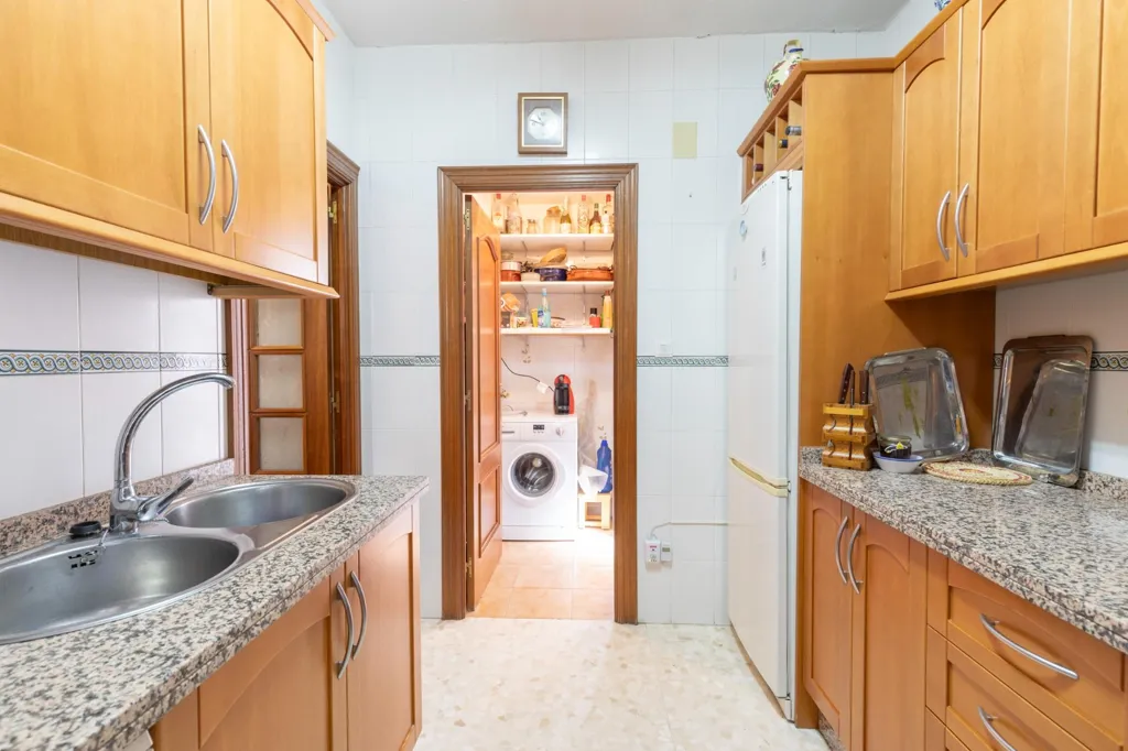 Cuisine - Terraced House with Courtyard in Albaicín