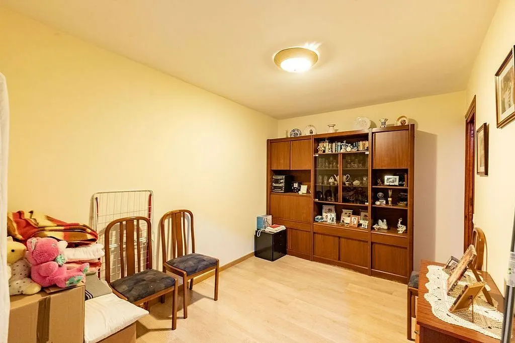 Kabinet - Traditional Townhouse with Terrace in Pedro Bernardo
