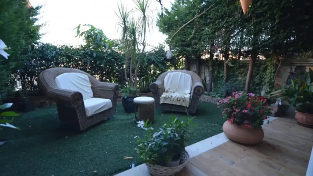 Terrasse - Terraced Villa with Balcony in Rossano