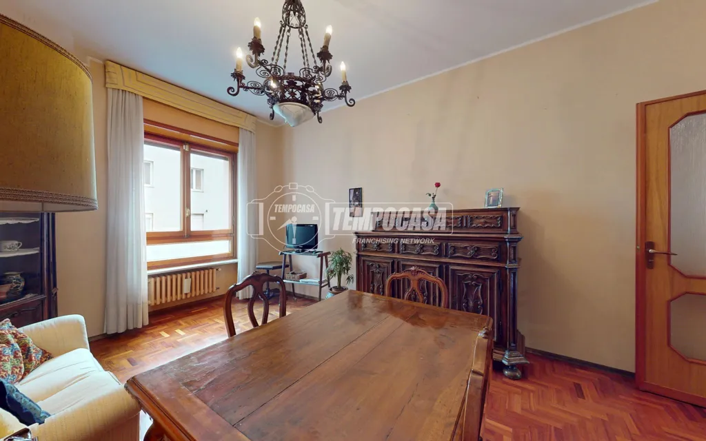 Salle à manger - Quadrilocale with Balcony in Crocetta, Turin