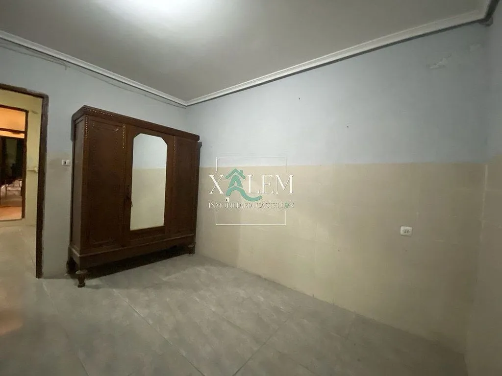 Toad - Significant House with Terrace in Vila-real