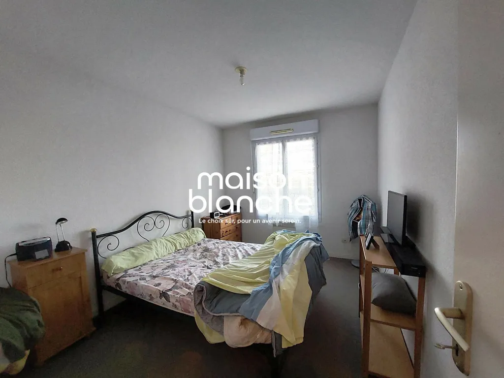 Bedrooms - Modern Flat with Balcony in Parthenay