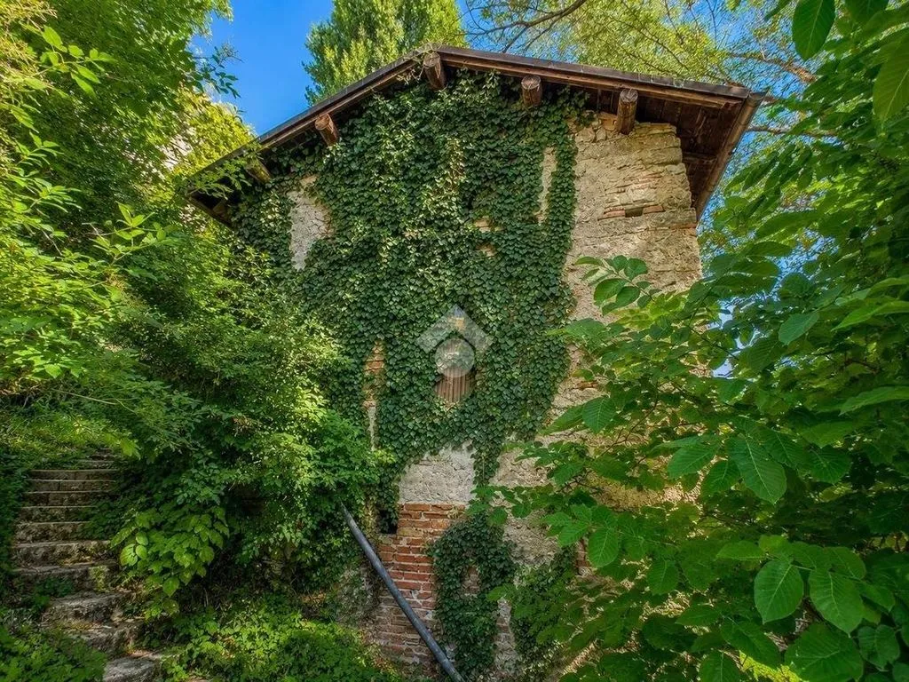 Esterno - 6-Bedroom House with Historic Setting in L'Aquila