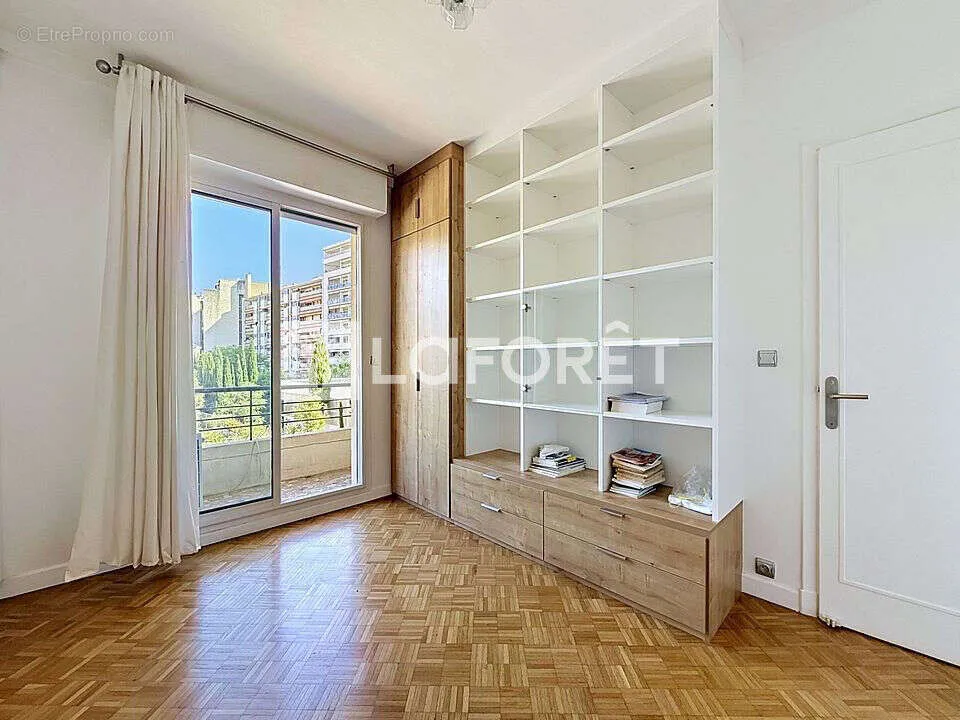 3-room apartment in Marseille-8e