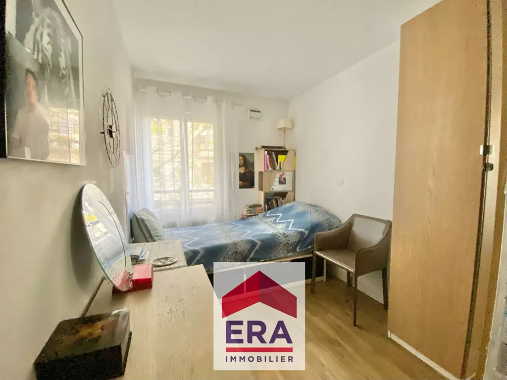 Bedrooms - Duplex with Balcony and Garden in Sartrouville