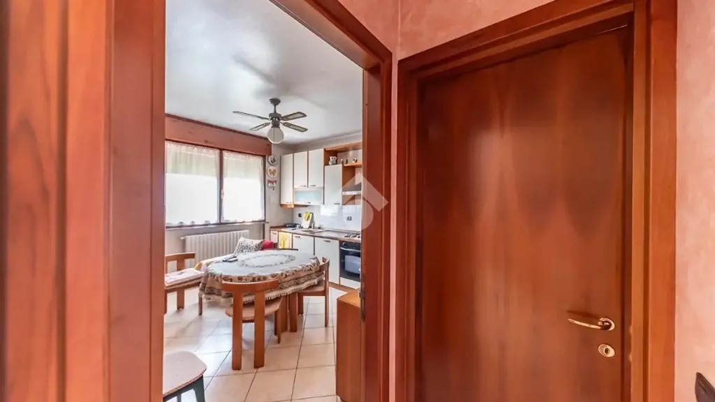 Sala da pranzo - Trilocale with Balcony in Lainate