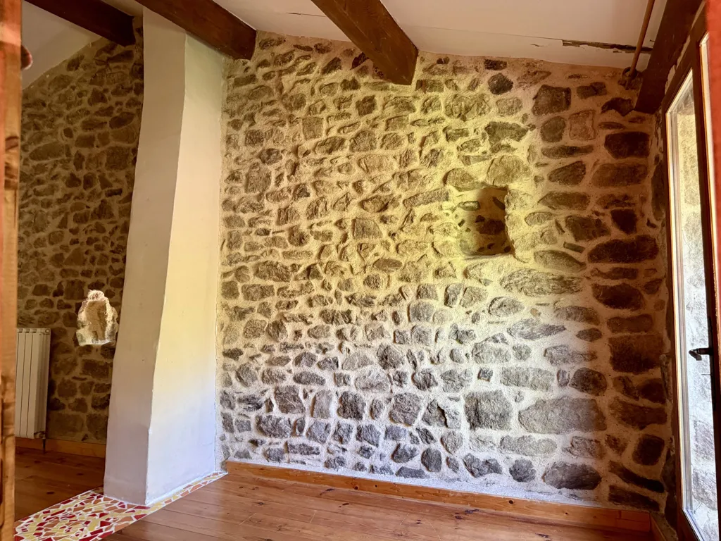 Esik - Authentic Hamlet House with Garden in Lentillères