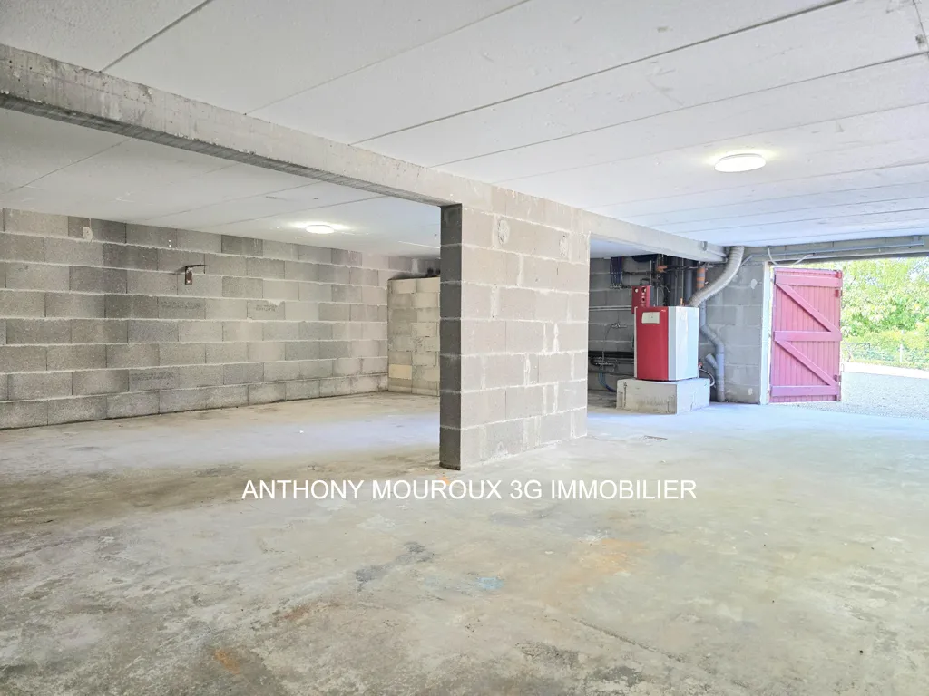 Garage - House with Garden in Meillonnas