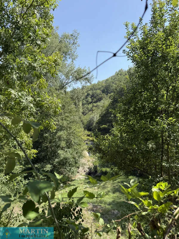 Giardino - Mas with River Access in Peaceful Hamlet