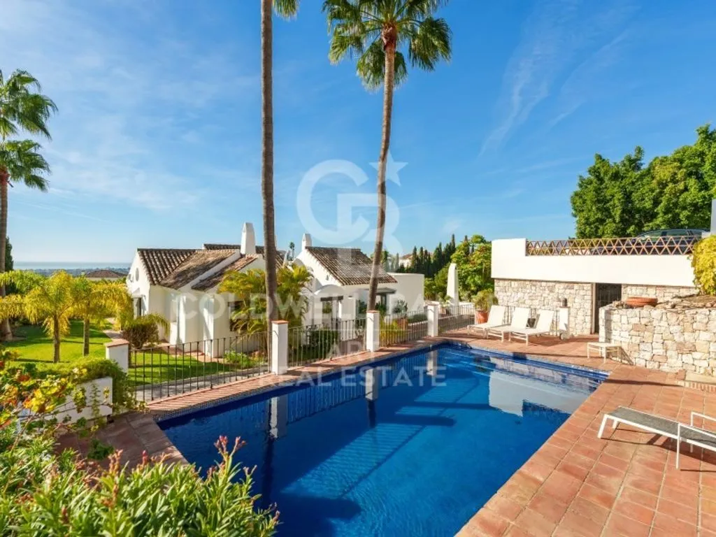 Bassein - Contemporary Mediterranean Villa with Panoramic Views in Benahavís