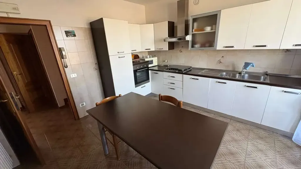 Kitchen - Bifamiliar Villa with Private Garden in Formignana