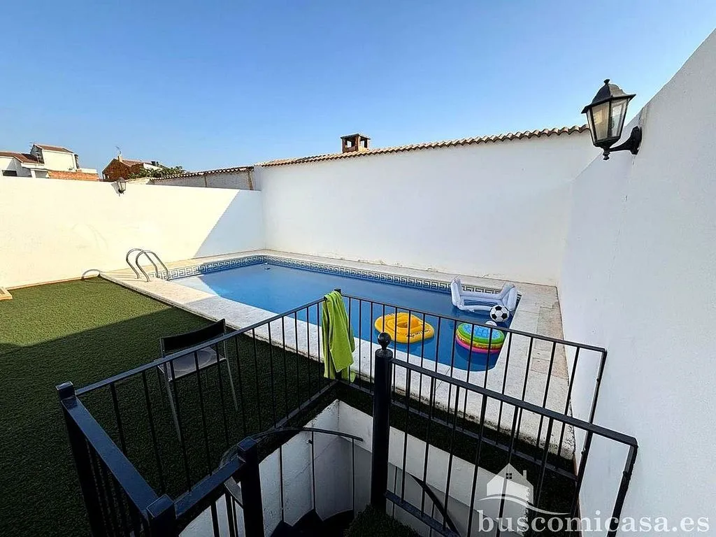 1-Bedroom Flat with Pool in Villatorres