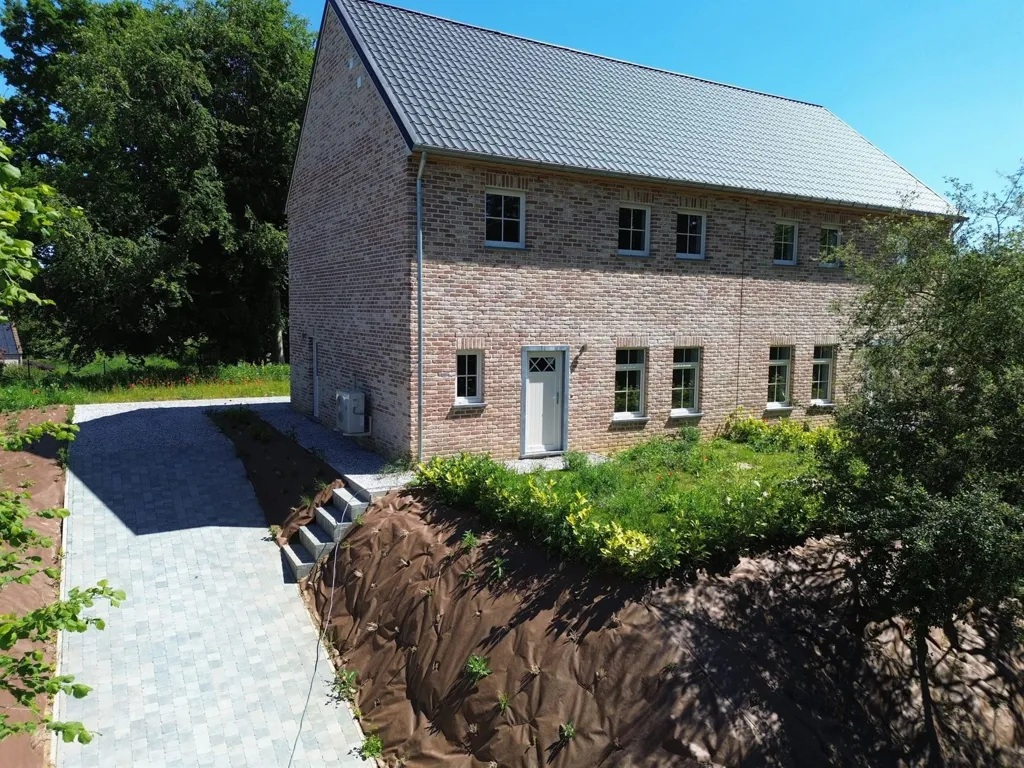 Extérieur - Maison Neuf avec Terrasse à l'Écart des Champs