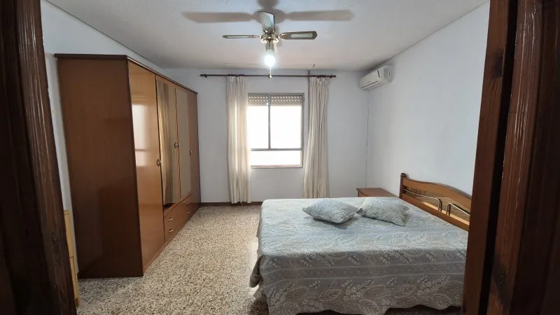 Magamistoad - Three-Storey Townhouse with Balconies in Antella