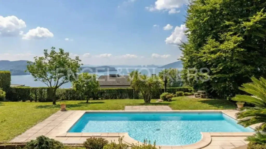 Aed - Villa with Lake View in Arizzano