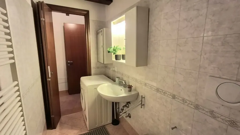 Salles de bain - One-Bedroom Apartment with Metro Access in Milan