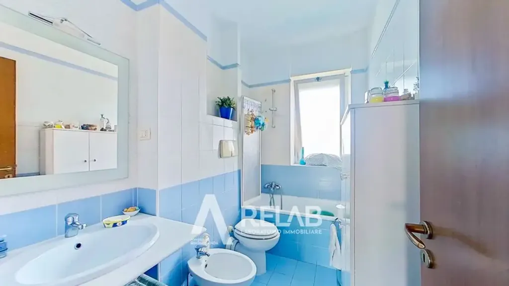 Vannitoad - Bright Apartment with Balconies in Spinaceto, Rome
