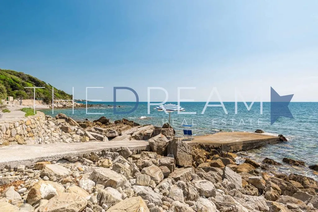 Terrasse - Luxury Villa with Private Dock in Rosignano Marittimo