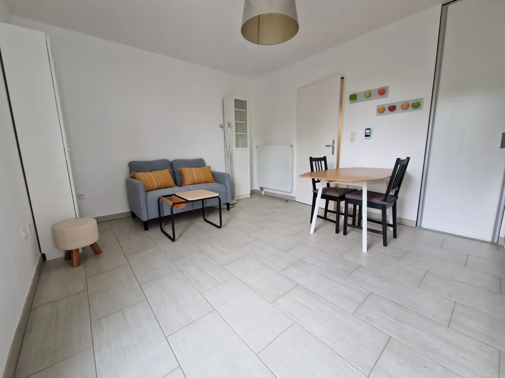 Living Room - 2-Bedroom Apartment with Parking in Amiens
