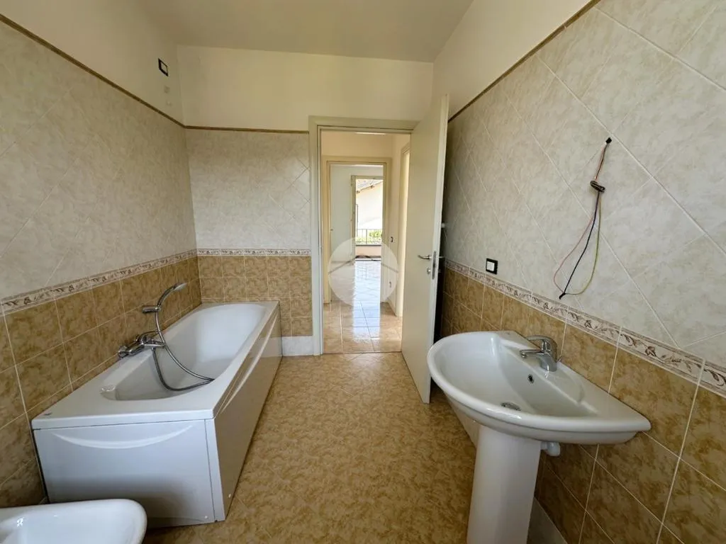 Bathrooms - Semi-Detached Villa with Garden in Rovato