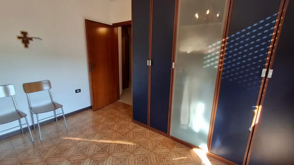 Rooms - Spacious Apartment with Terrace in Empoli