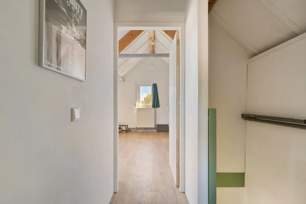 hallway_entrance