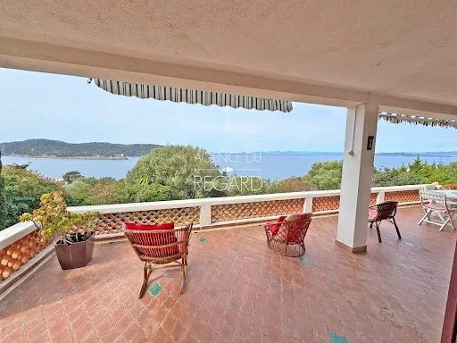 Terrass - Fenced Villa with Sea Views on Ile du Levant