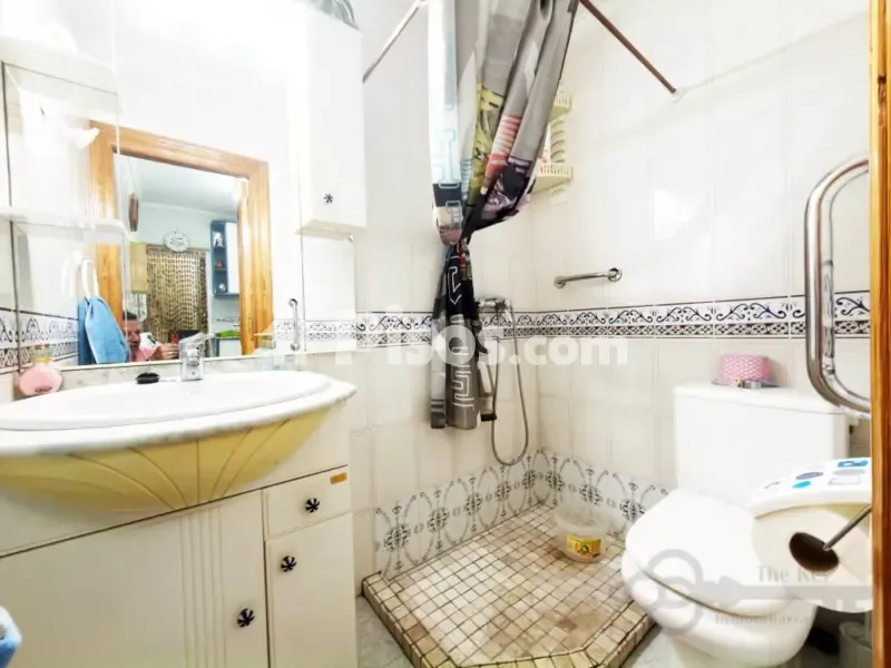 Salles de bain - Maison 3 chambres à ES