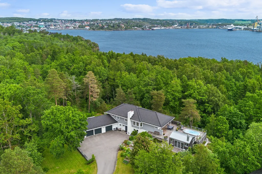 Vue aérienne - Architect-Designed House with Sea View in Larvik