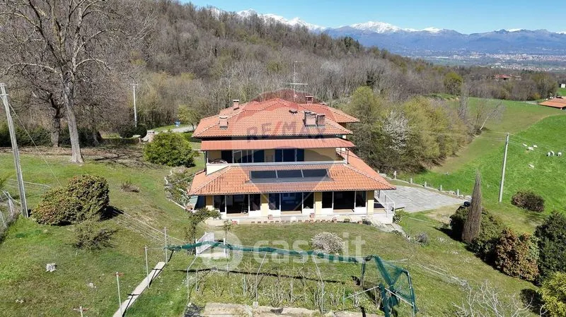 Vista aerea - Villa indipendente con parco privato a Magnano