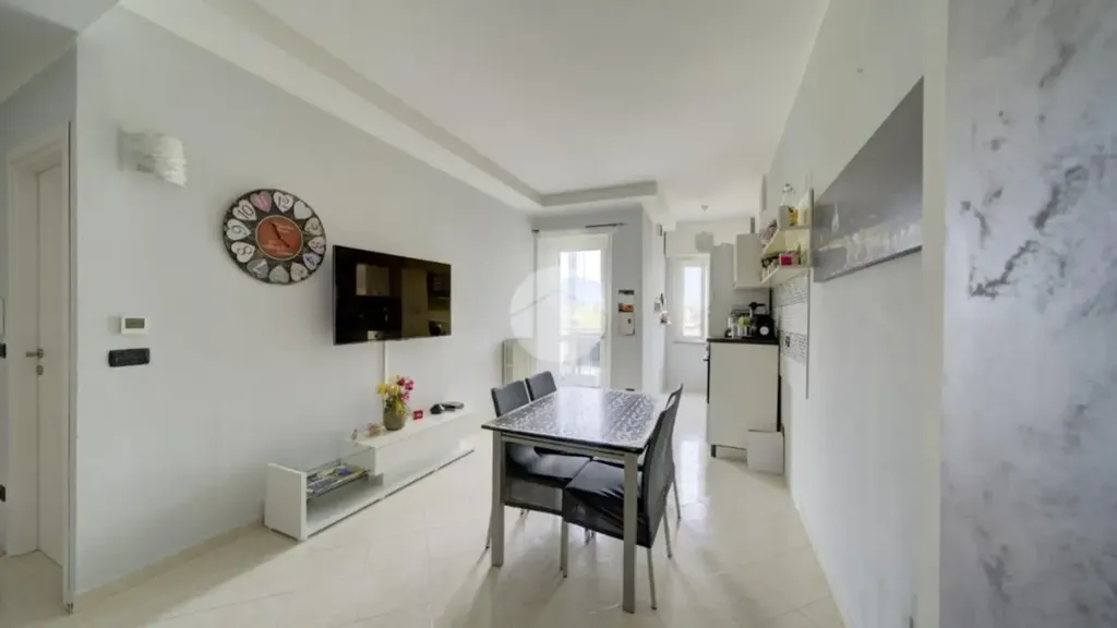 Salle à manger - Energy-Efficient Apartment with Balcony in Piossasco