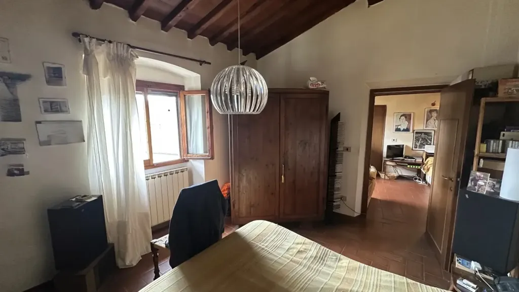 Chambres - 5-Room Apartment in Pontassieve Centre