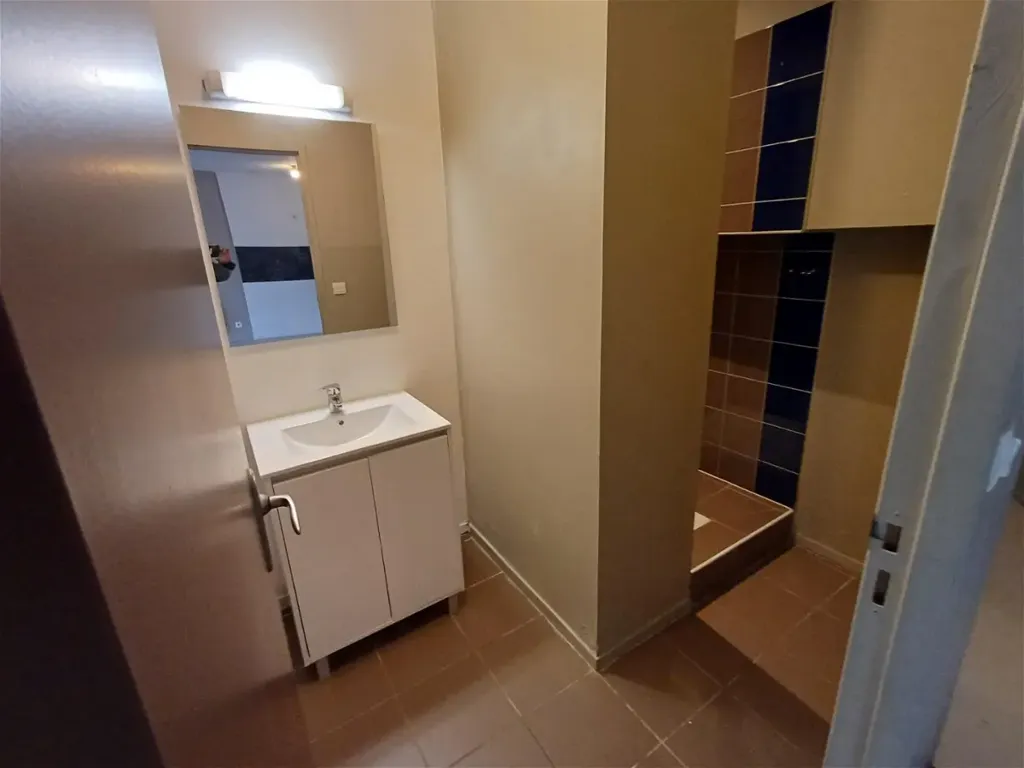 Vannitoad - Flat with Balcony in Cadours Centre