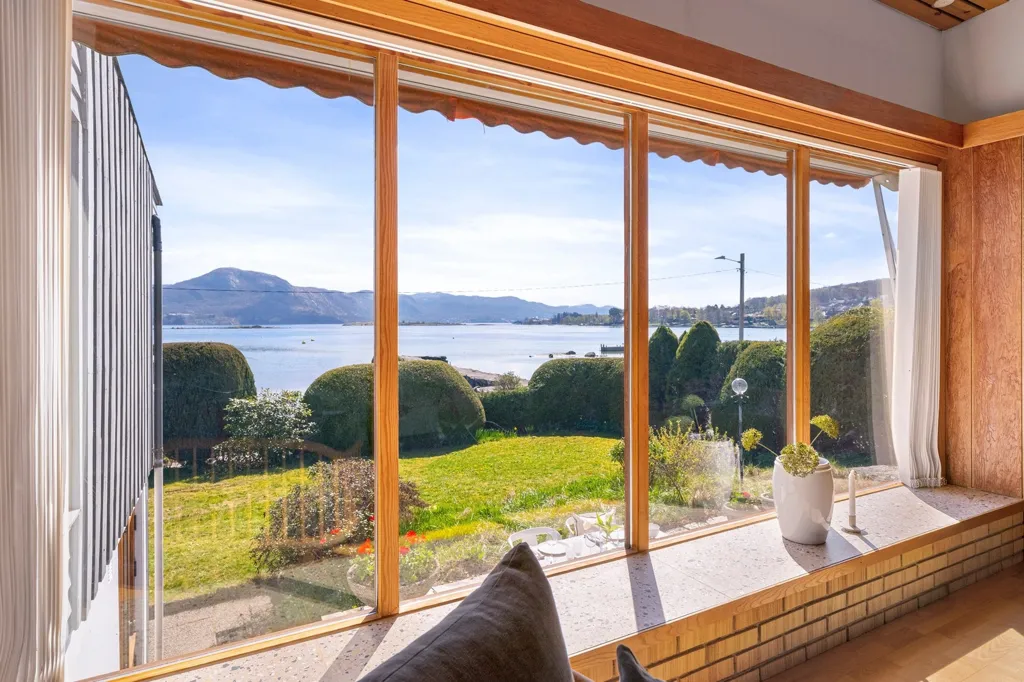 Séjour - Architect-Designed Villa with Seafront in Boganesstraen