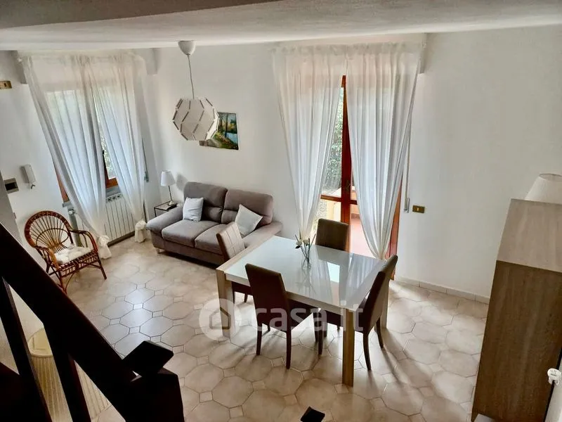 Salle à manger - Bifamiliar Villa with Garden in Pisa