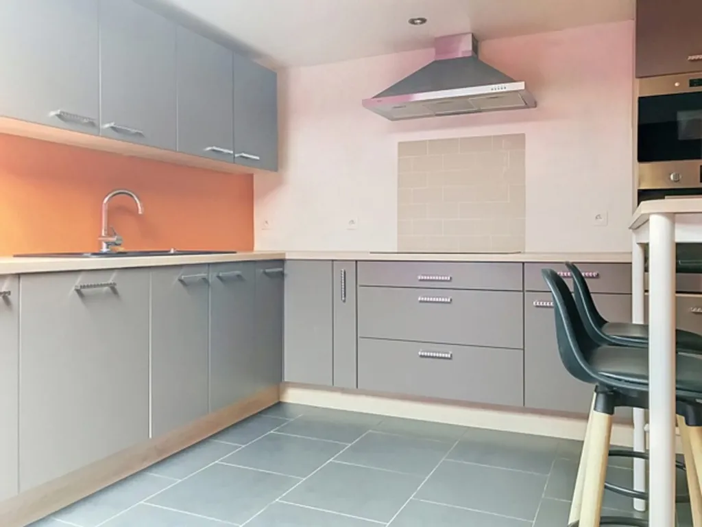 Cucina - Two-Bedroom House with Terrace in Mouscron